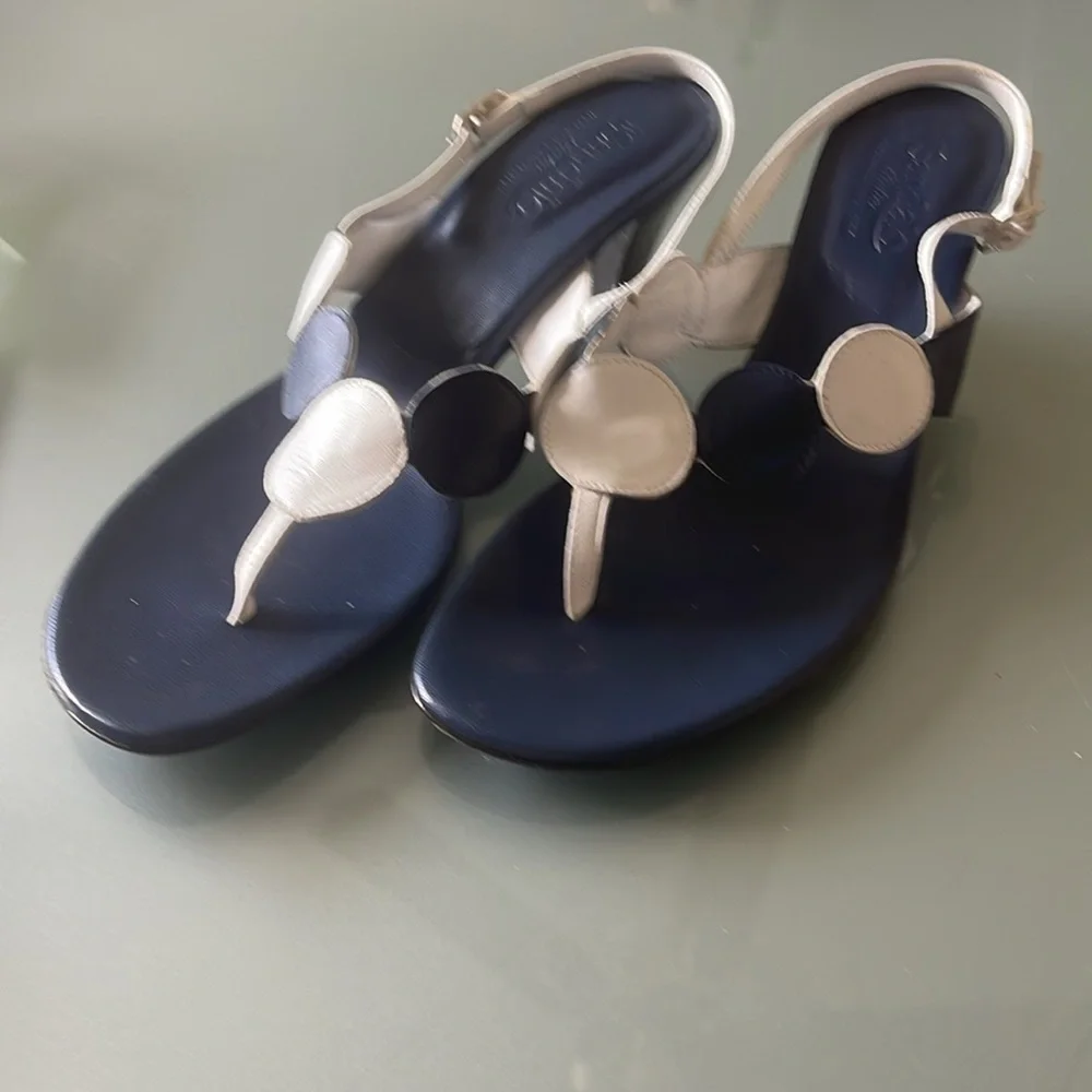 Elegant made in Italy, Palm Beach  Navy and White Sandals - Picture 5 of 7
